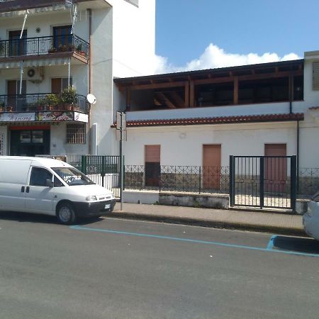 Mary&Bi Apartment Scalea Bagian luar foto