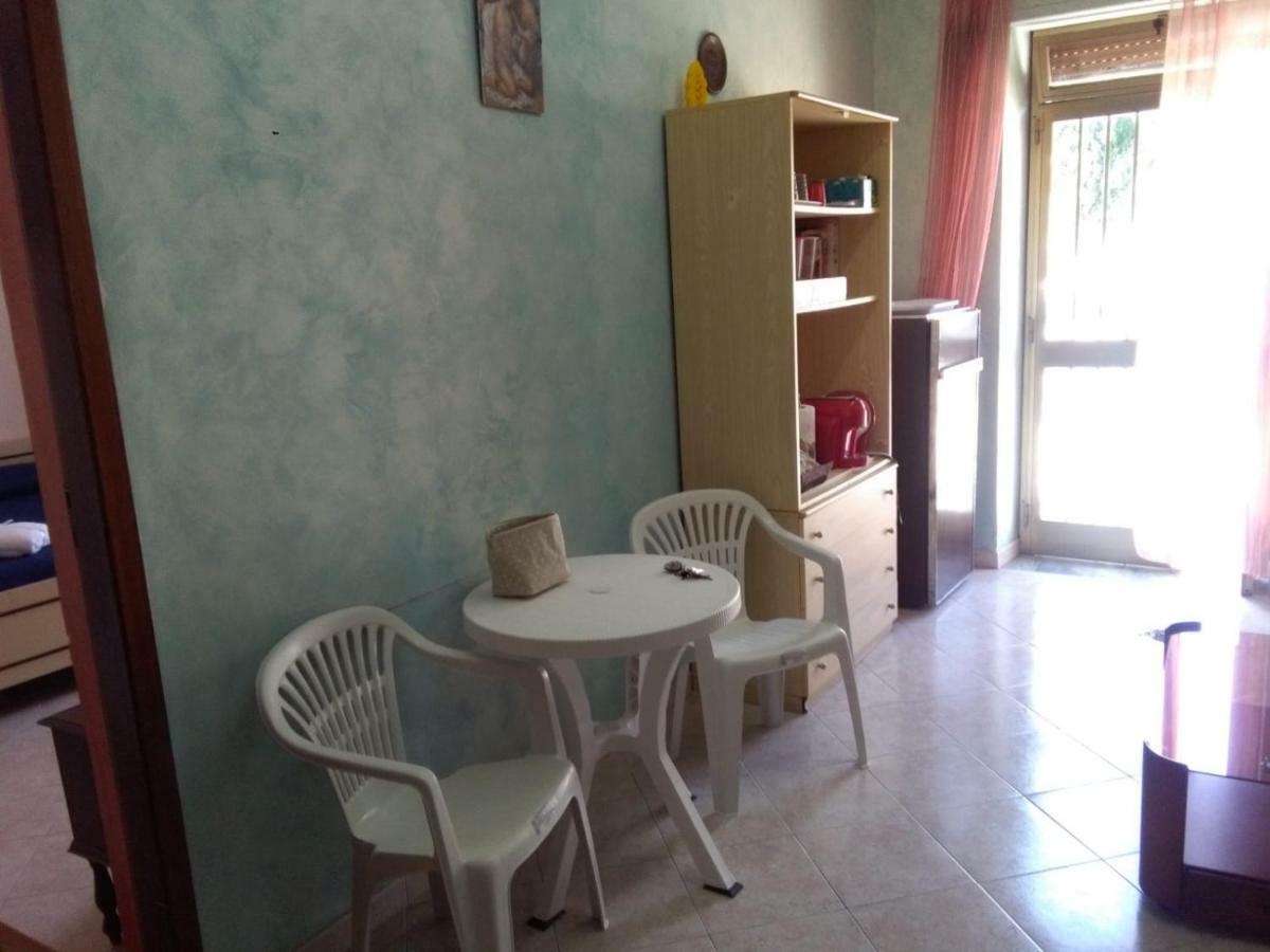 Mary&Bi Apartment Scalea Bagian luar foto